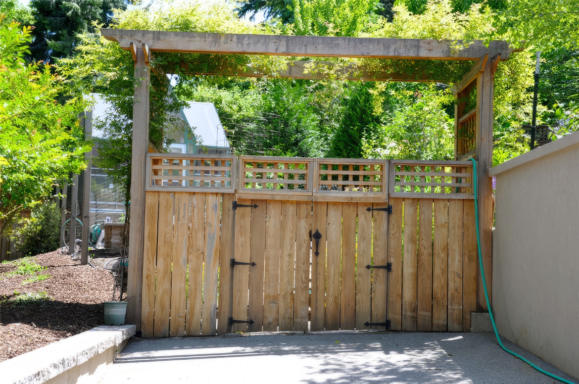Tall Side Gate