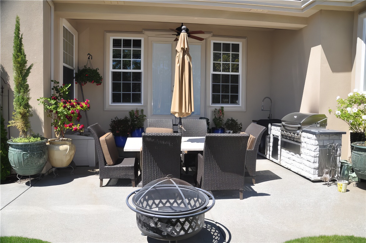 Outdoor Living